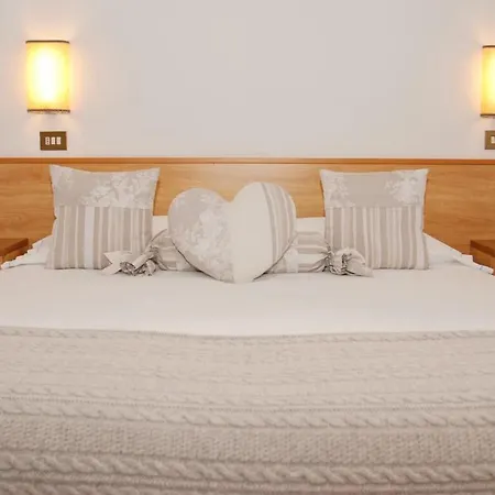 Albergo Centrale Santo Stefano Di Cadore Camera foto
